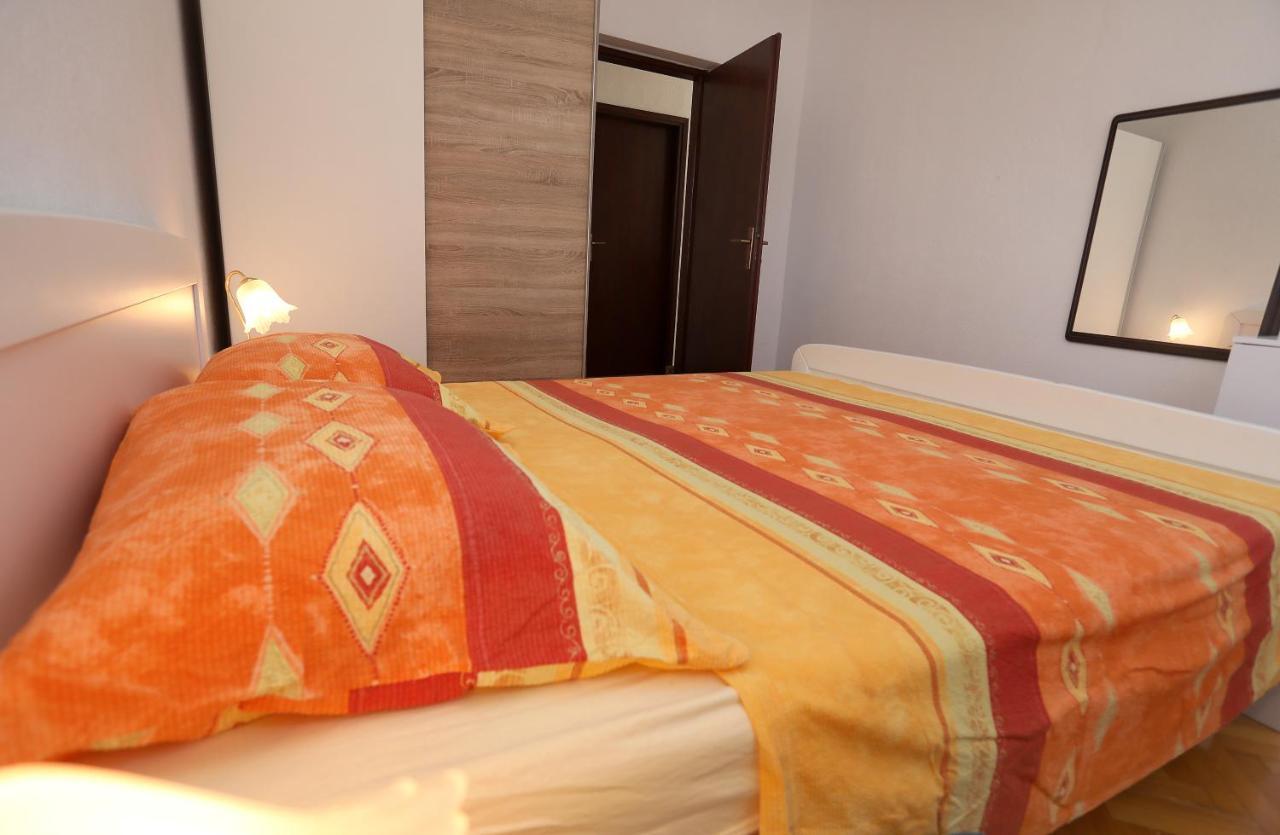 Apartman Karaga Trogir Bagian luar foto