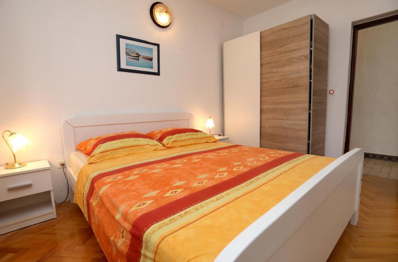 Apartman Karaga Trogir Bagian luar foto